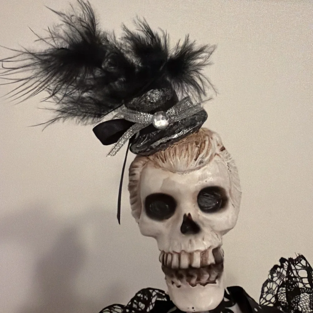 Katherine's Collection Skeleton Lady 22